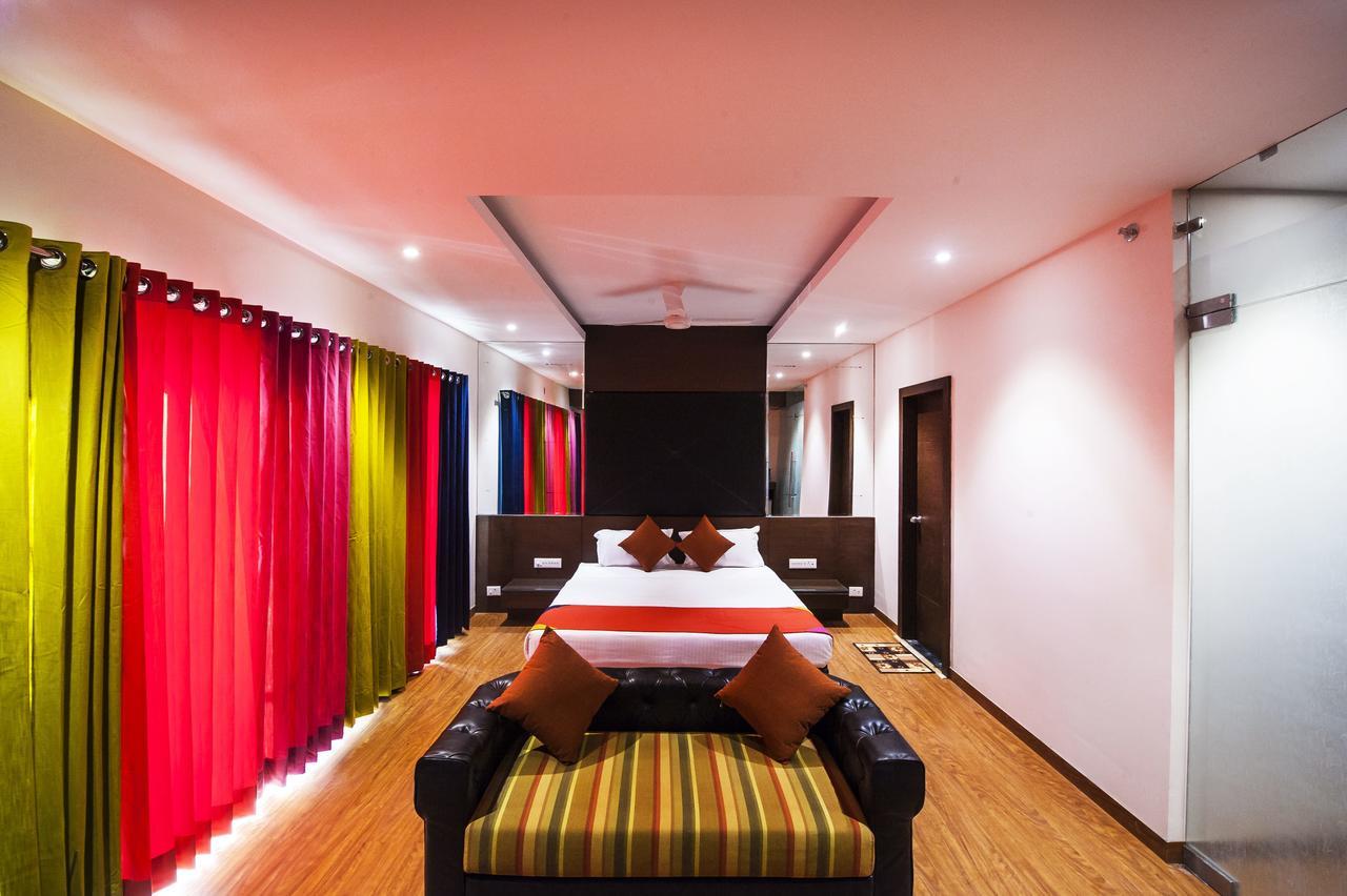 Hotel Atharva Удджайн Экстерьер фото